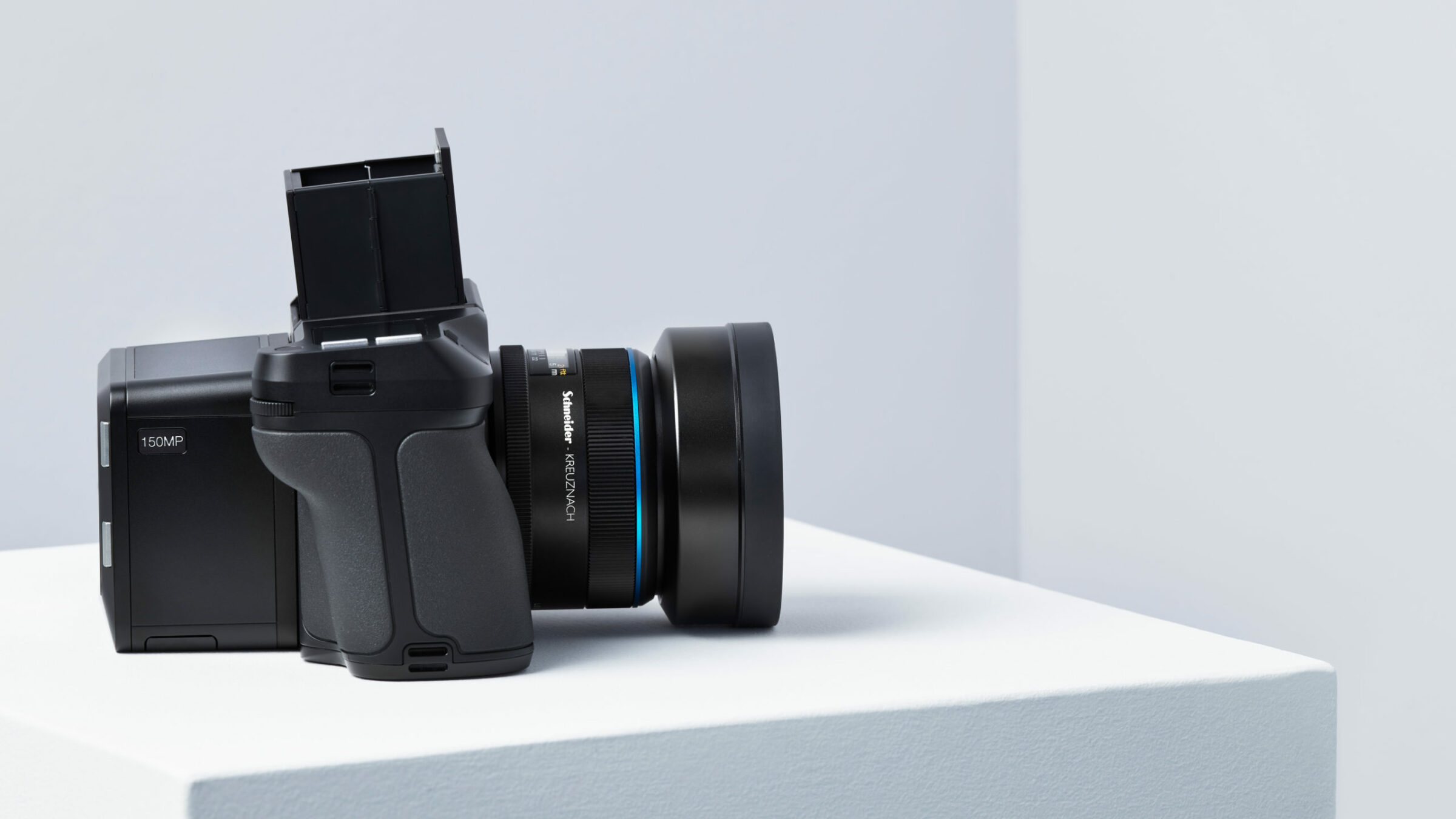 XF Precise Camera System offers unparalleled precision to capture every detail of historical 3d objects, artifacts and artworks.