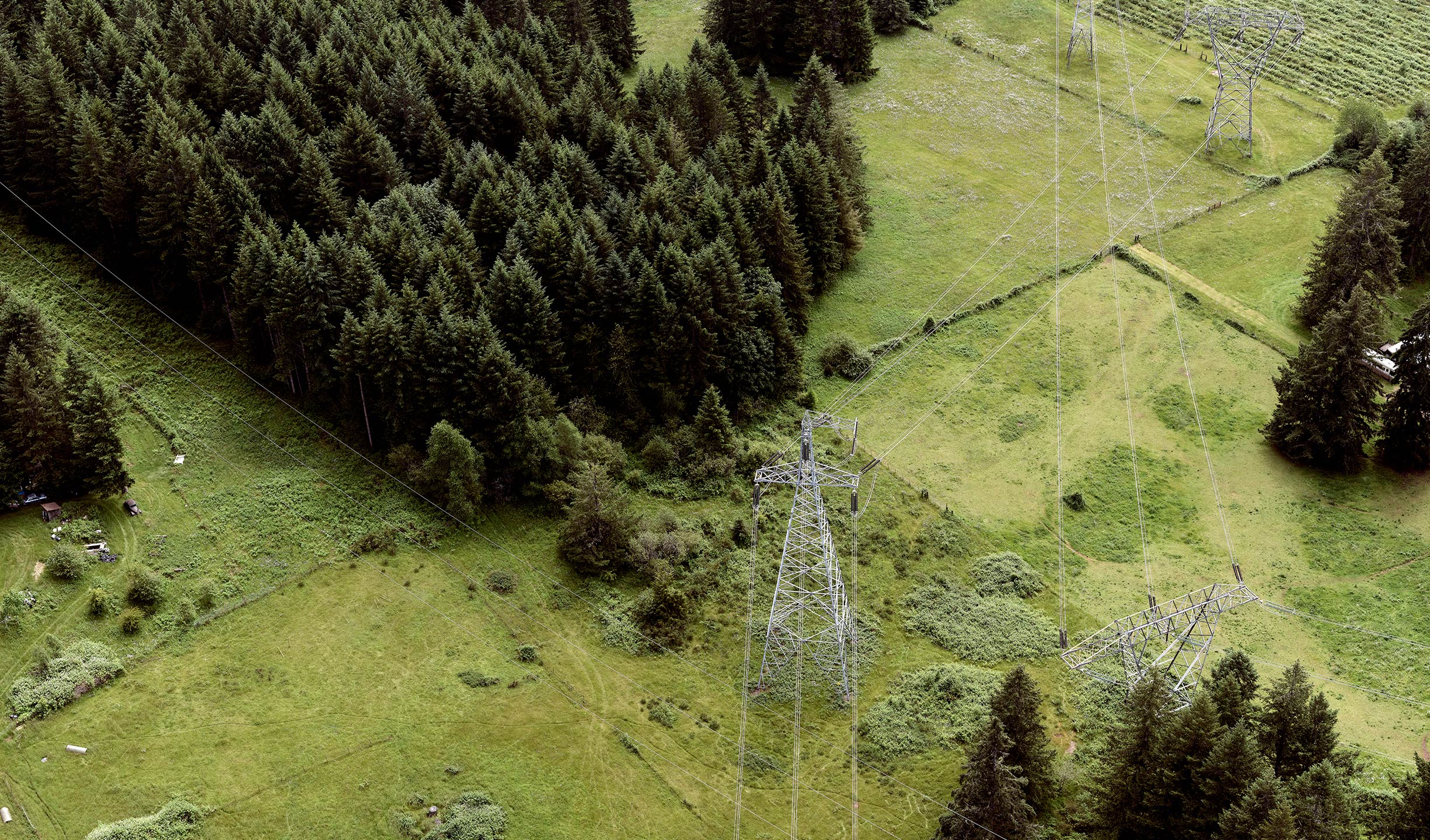 Inspection camera for powerline corridor mapping